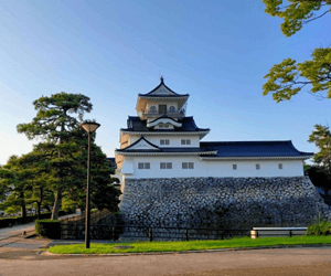 富山城址公園
