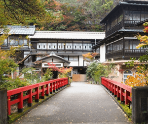 四万温泉