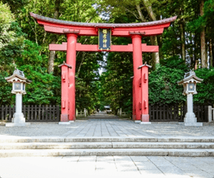 彌彦神社
